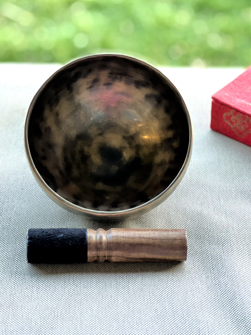 Full Moon Singing Bowl with Cushion and Mallet, 5 inch